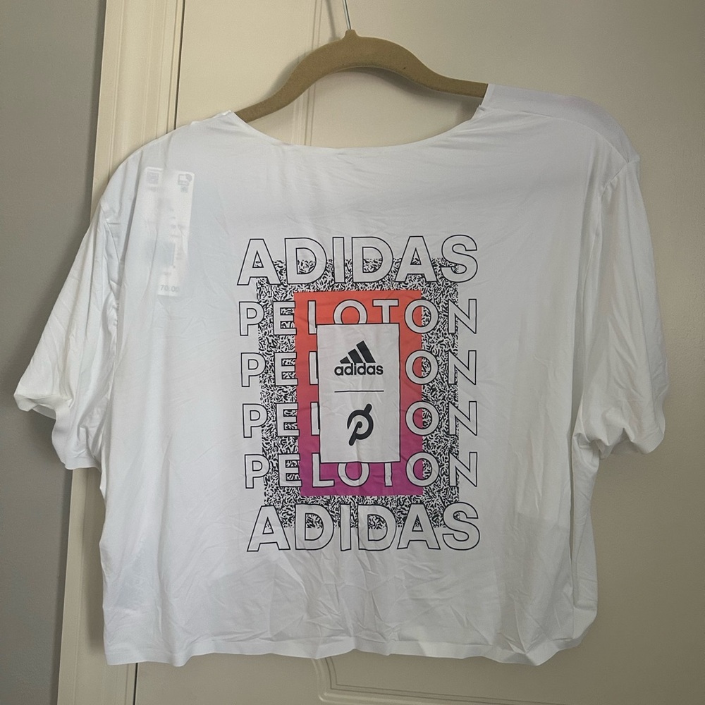 🆕 Adidas x Peloton White Cropped Tee H48710